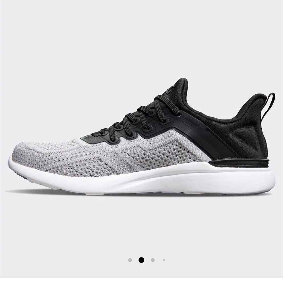 APL Techloom Tracer Size 7.5 Women’s